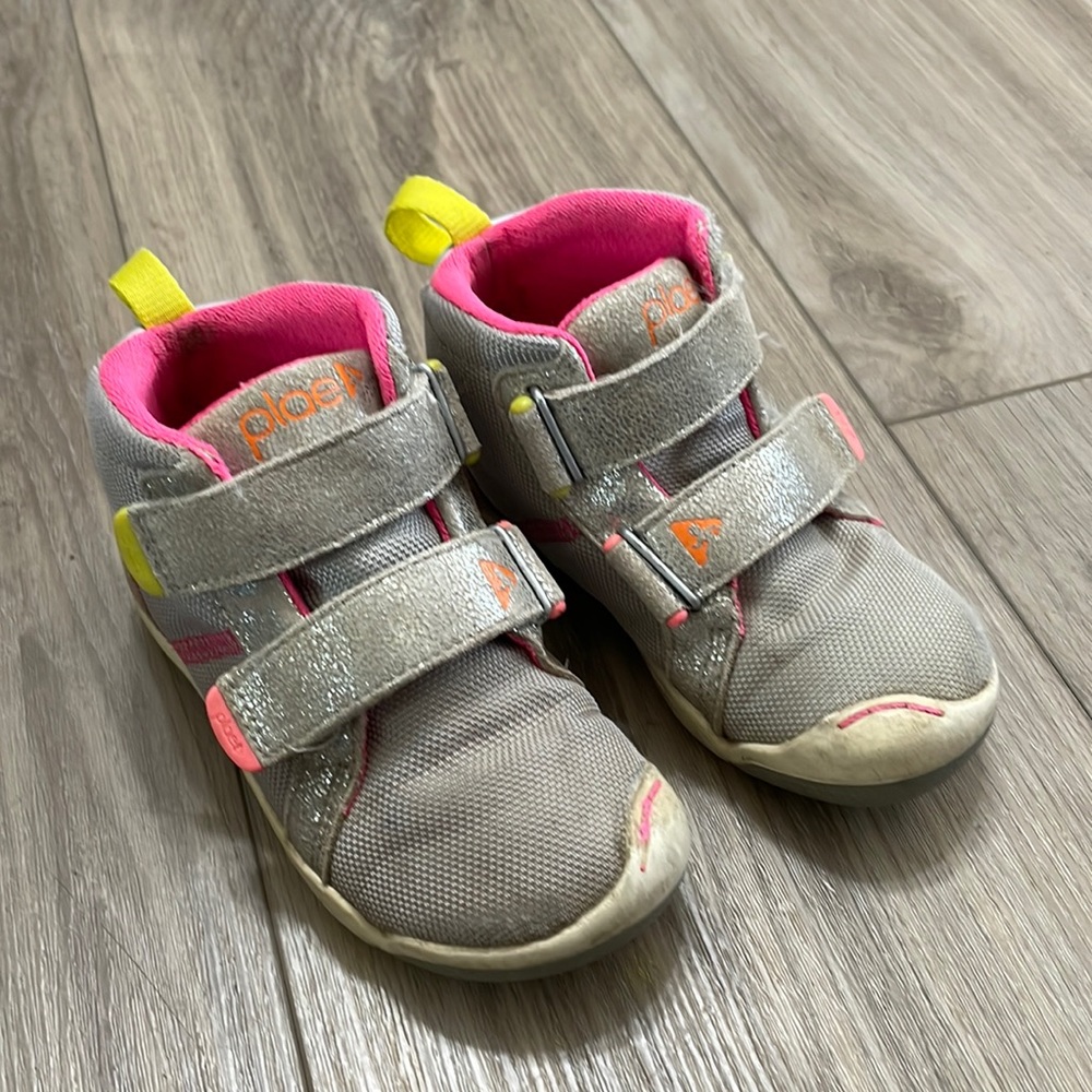 Plae grey sparkle high top sneaker 8.5